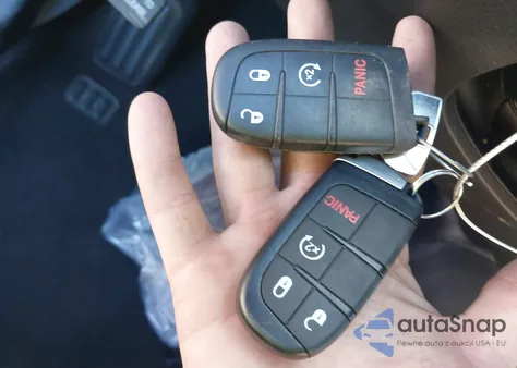 2020 Dodge Journey Se Value z USA, uszkodzony, nr VIN 3C4PDCAB9LT207241